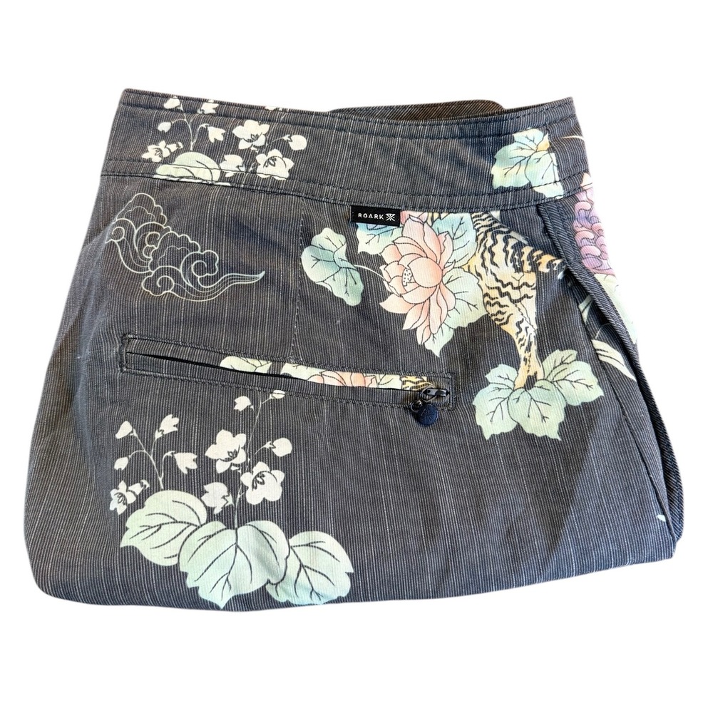 Roark Chiller Tiger Lotus Board Shorts Grey Floral Tiger Print Mens 33